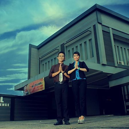 Raja Residence Jambi Джамби Екстериор снимка