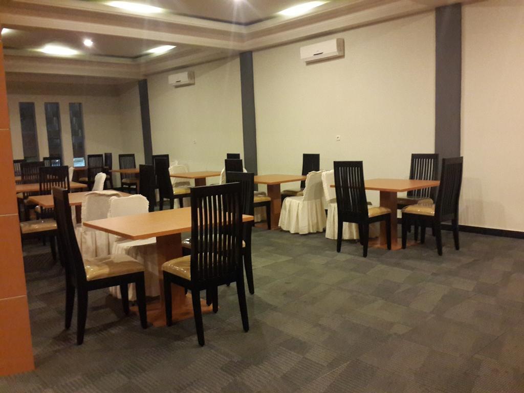 Raja Residence Jambi Джамби Екстериор снимка