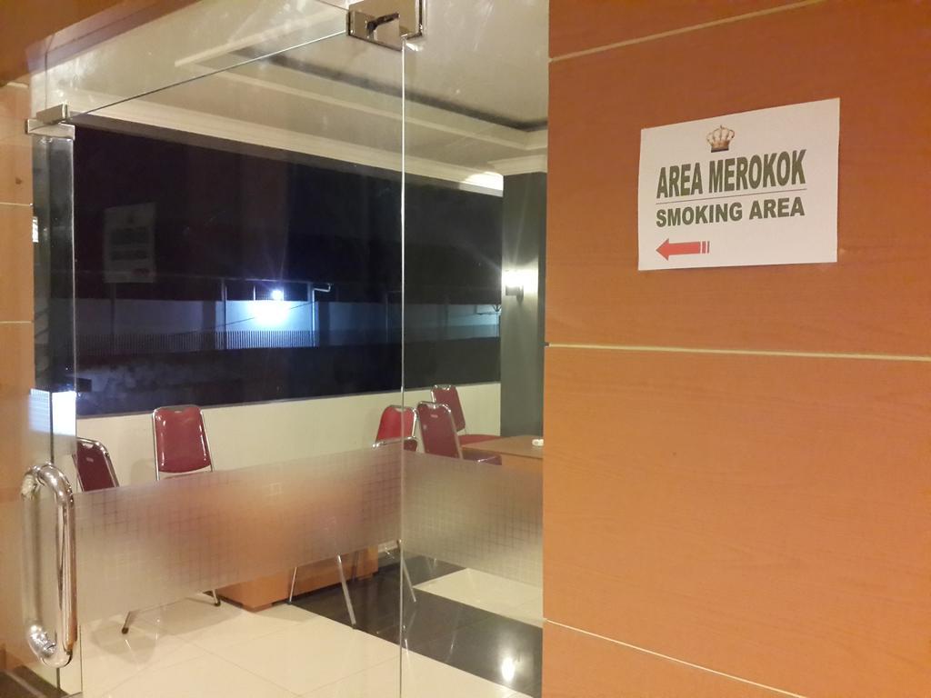 Raja Residence Jambi Джамби Екстериор снимка
